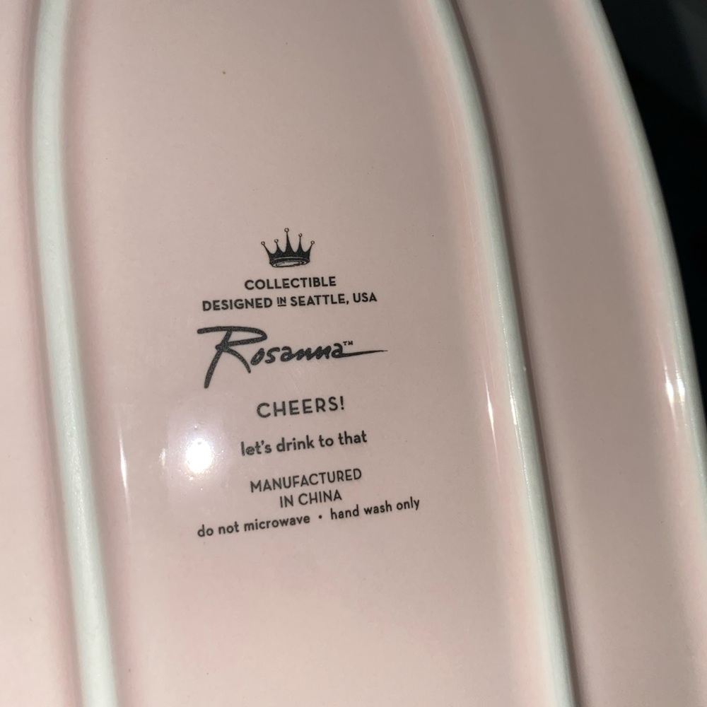 5A* Rosanna Champagne Bottle Serving Tray in a gift box
13.5”X4.5”X1” pink gold - Picture 11 of 14